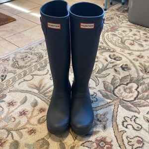 Size 9 Hunter Rain Boots!